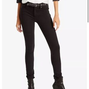 Black Levi’s Jeans